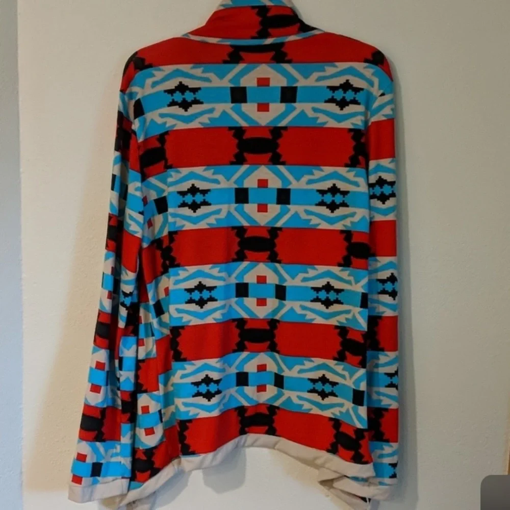 Aztec pattern wrap - Picture 3 of 3